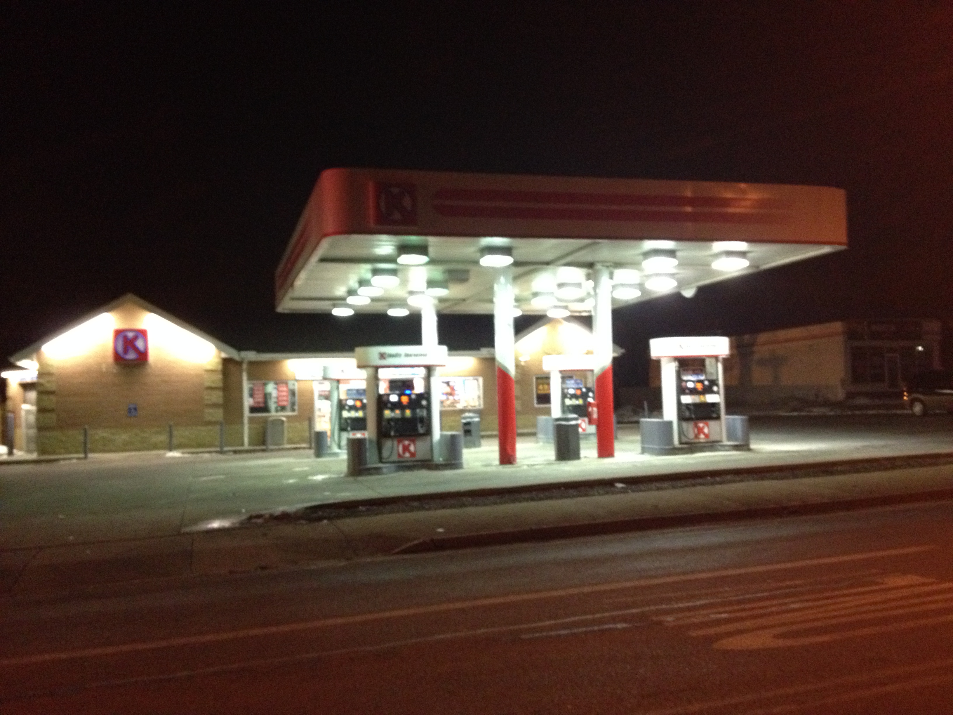 Akron 3 arrested in shooting at gas station