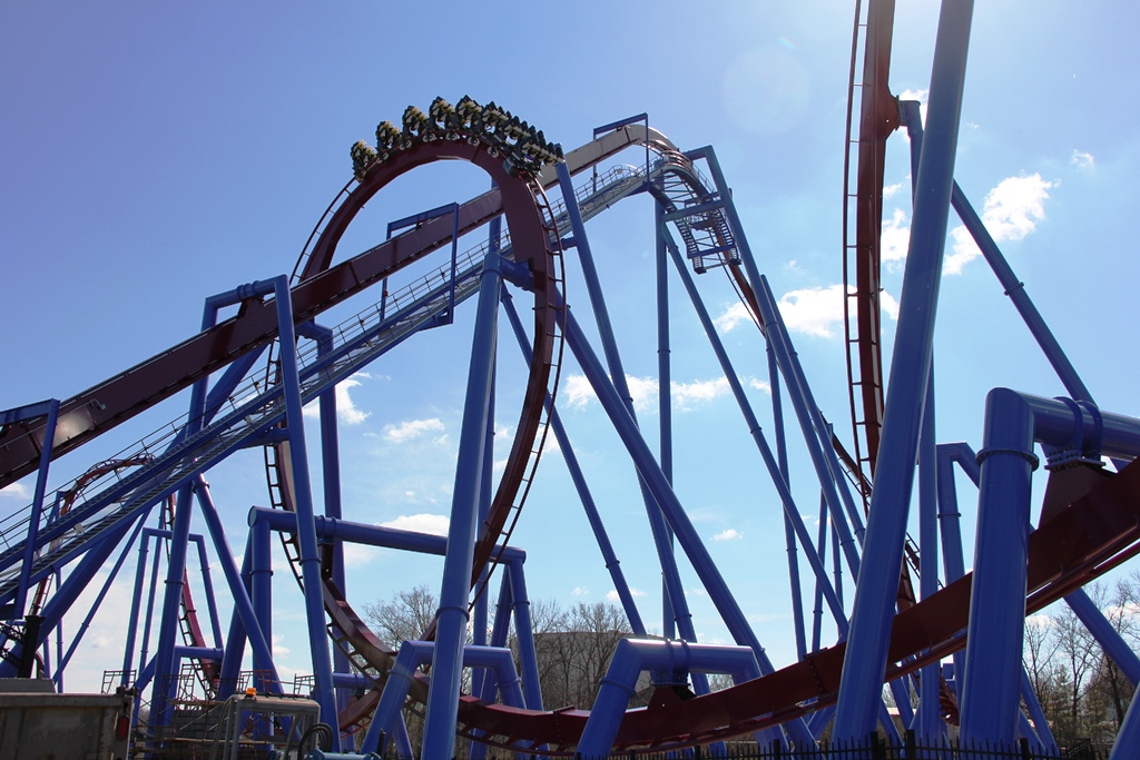 banshee roller coaster trains