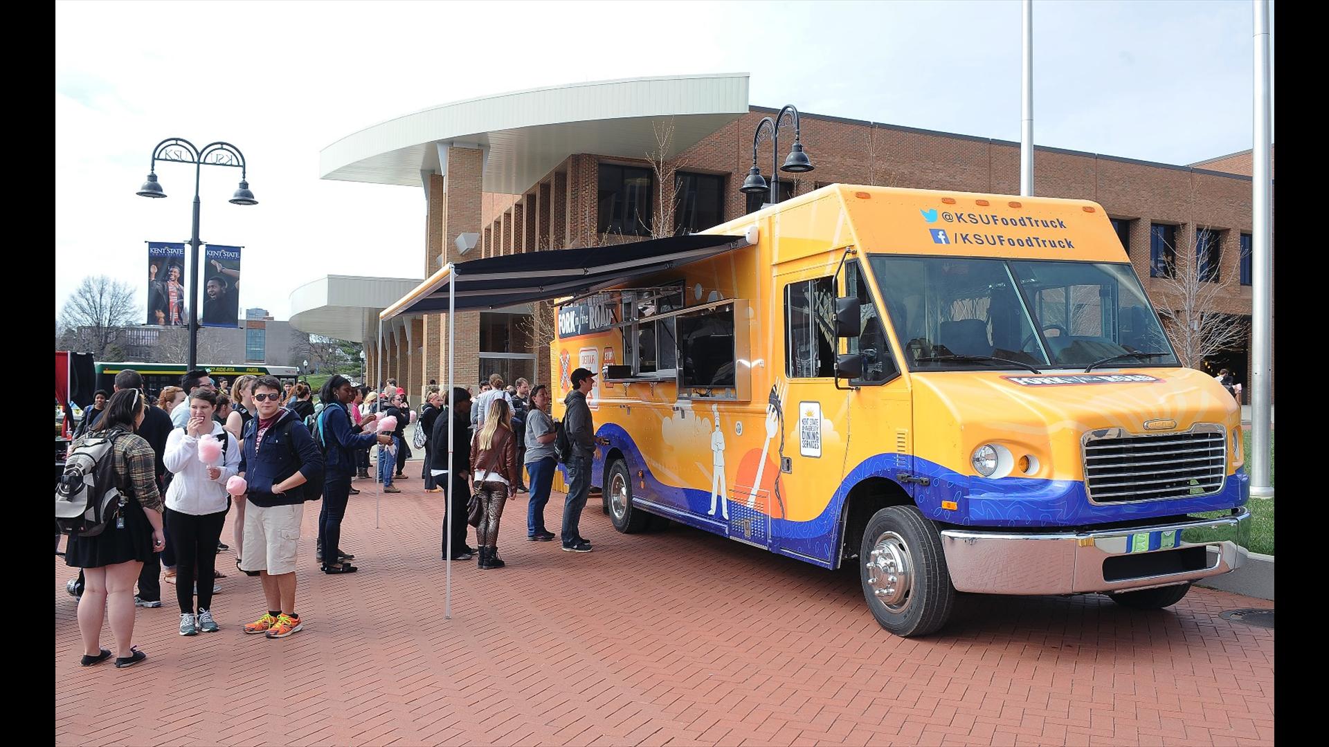 Kent State debuts food truck