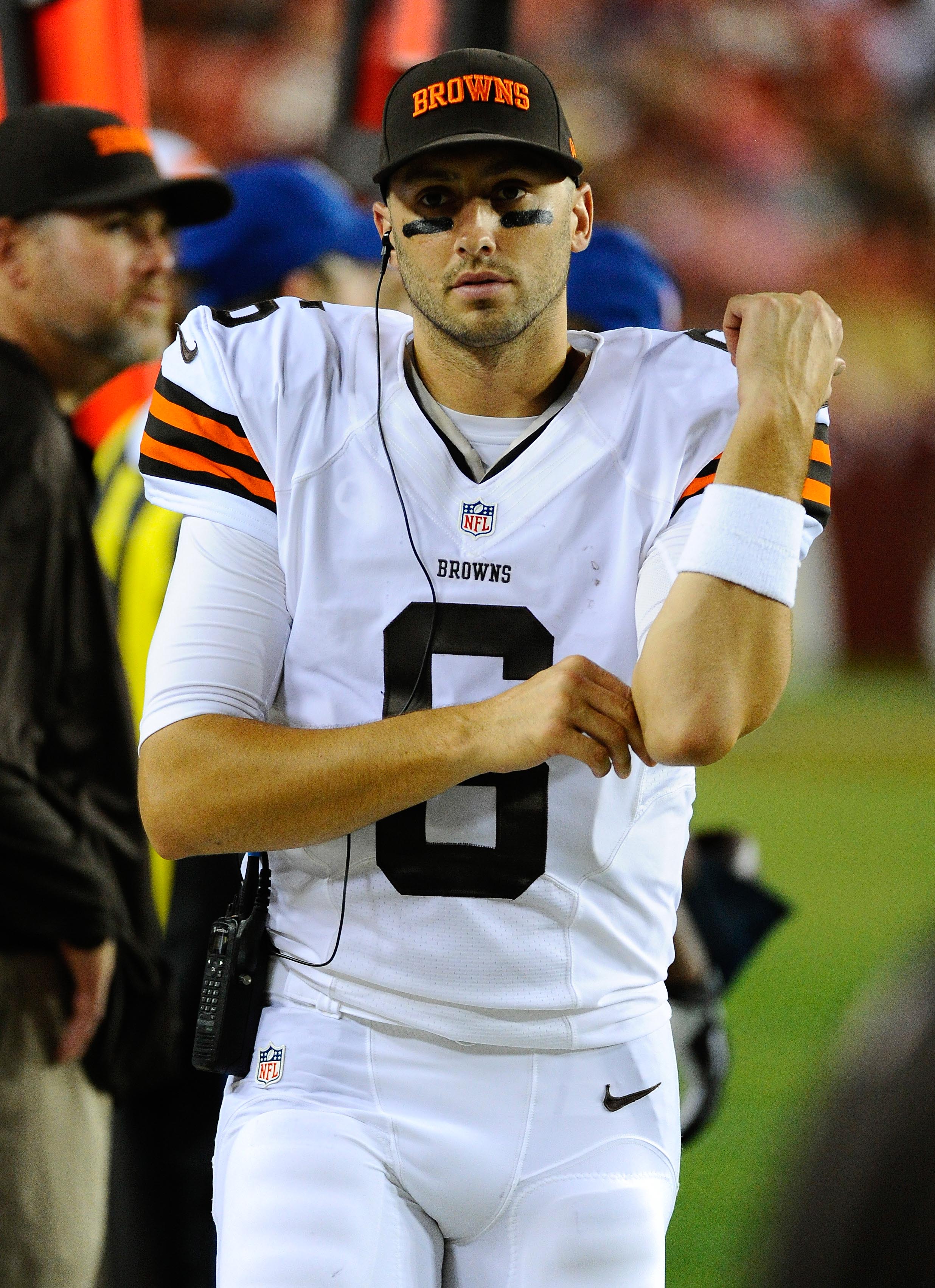 Hoyer starting for Browns in exhibition opener