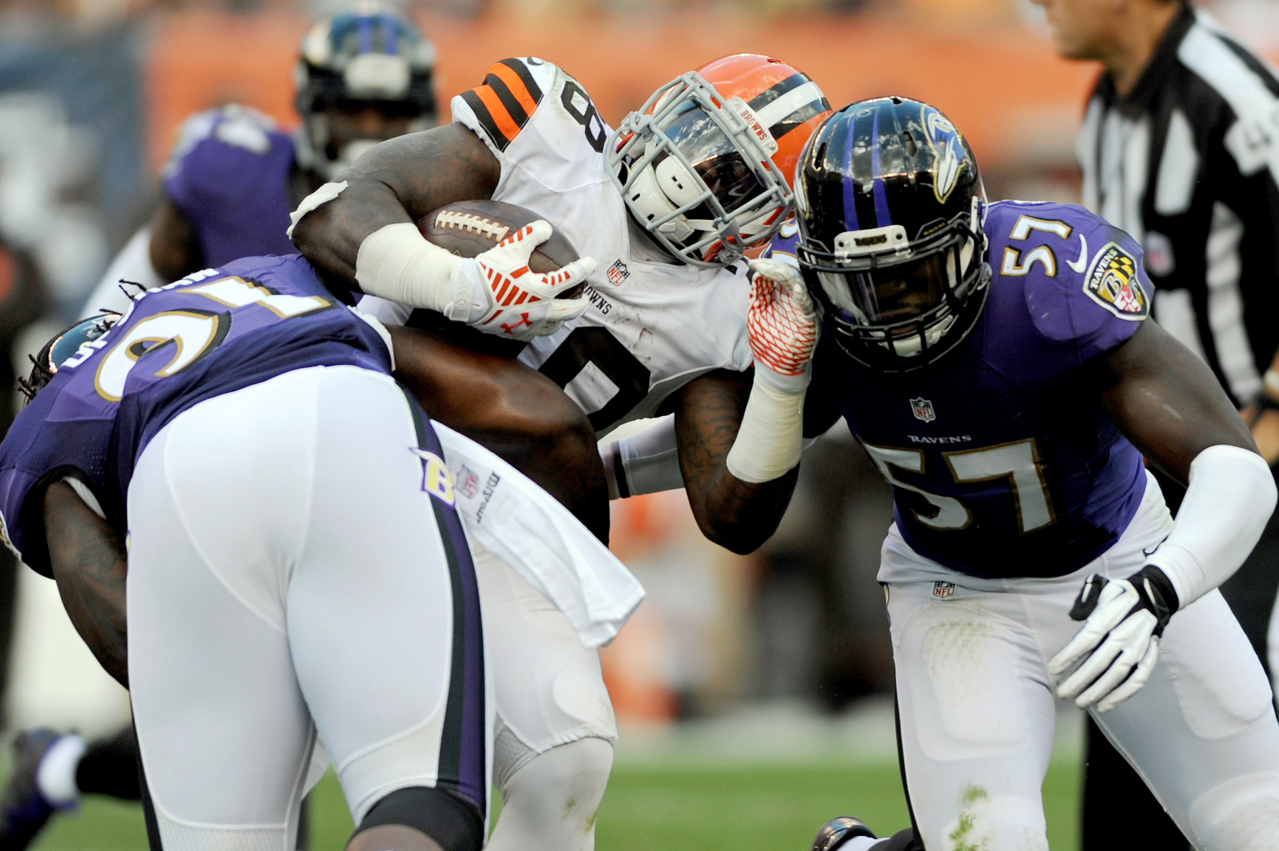 Ravens hold off Browns to avoid another fourth-quarter meltdown