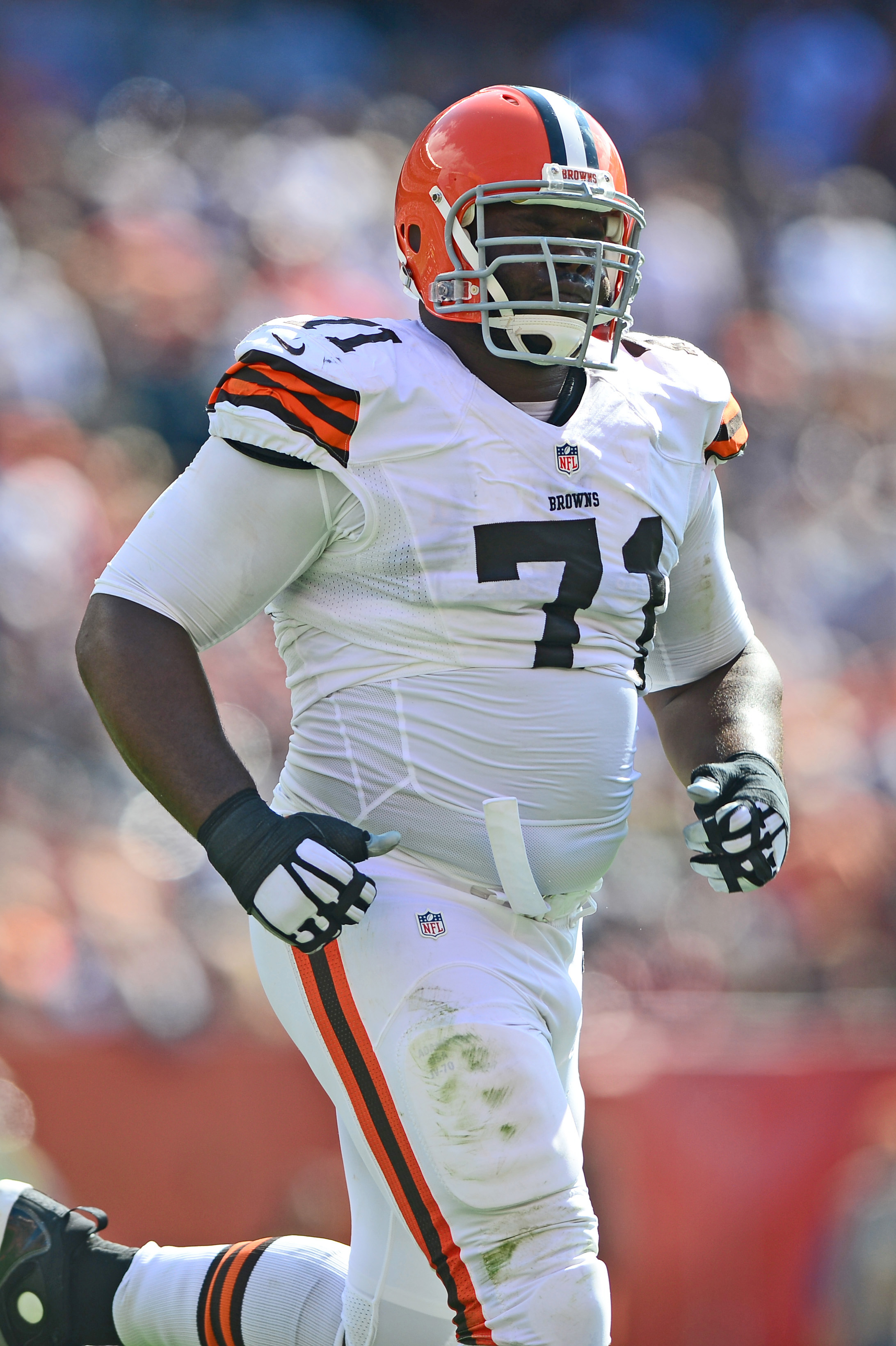 Cleveland Browns: Ahtyba Rubin set to appear in 100th career game