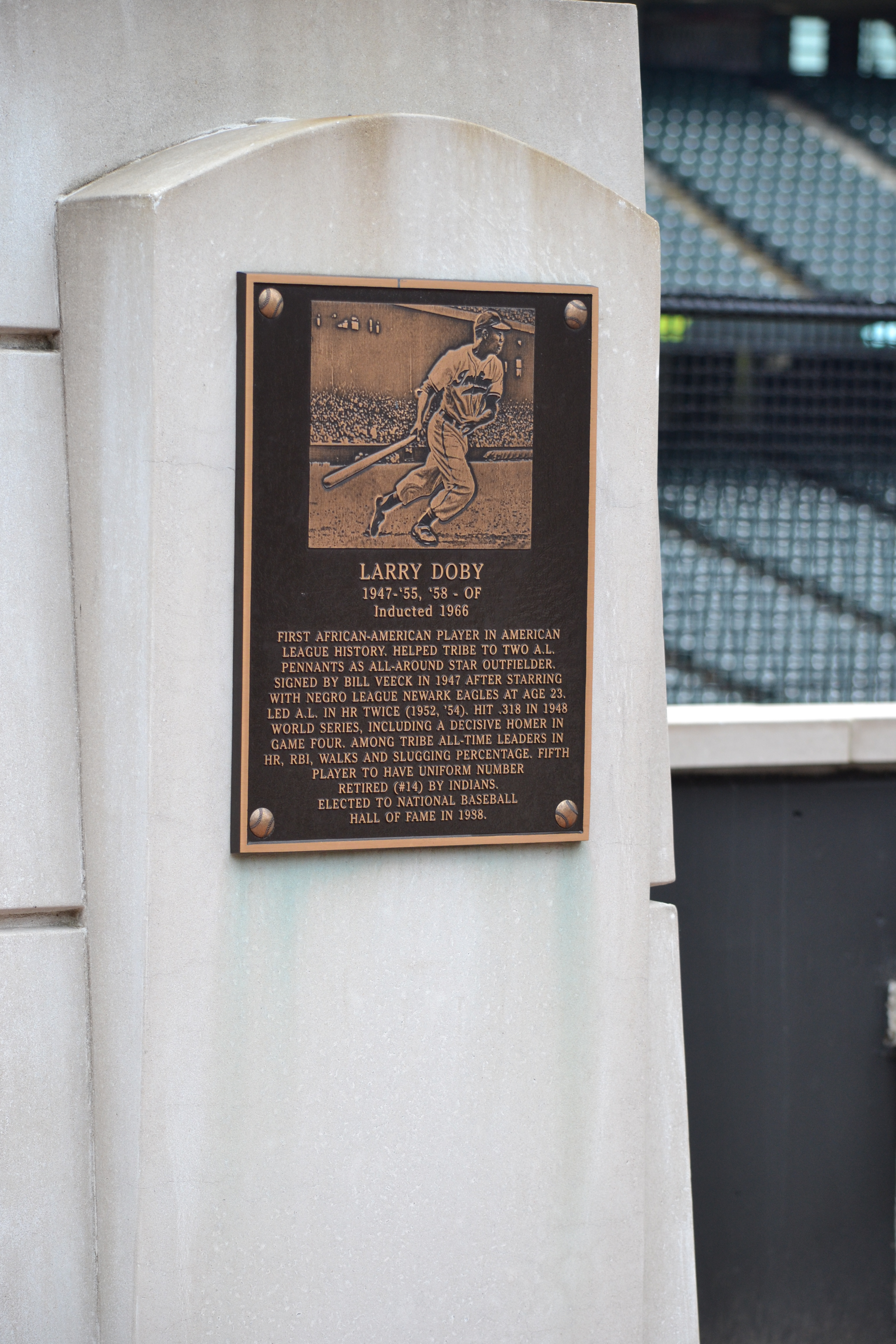 Paterson, N.J. honors Larry Doby, who broke the American League's