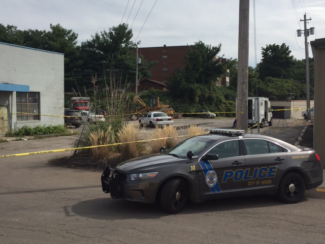 Akron Police Officer Shoots, Kills Alleged Robbery Suspect | Wkyc.com