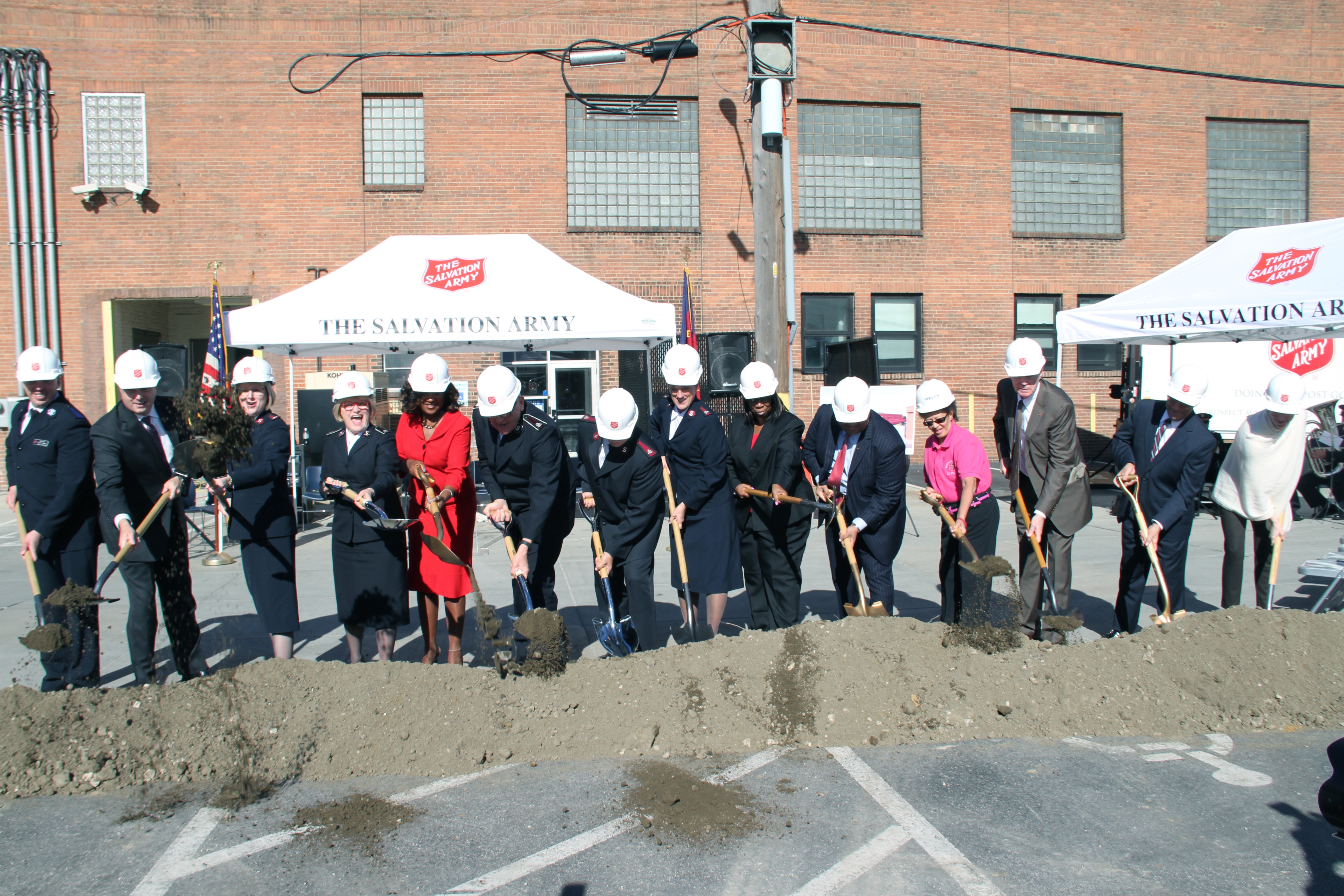 Salvation Army breaks ground on new facility