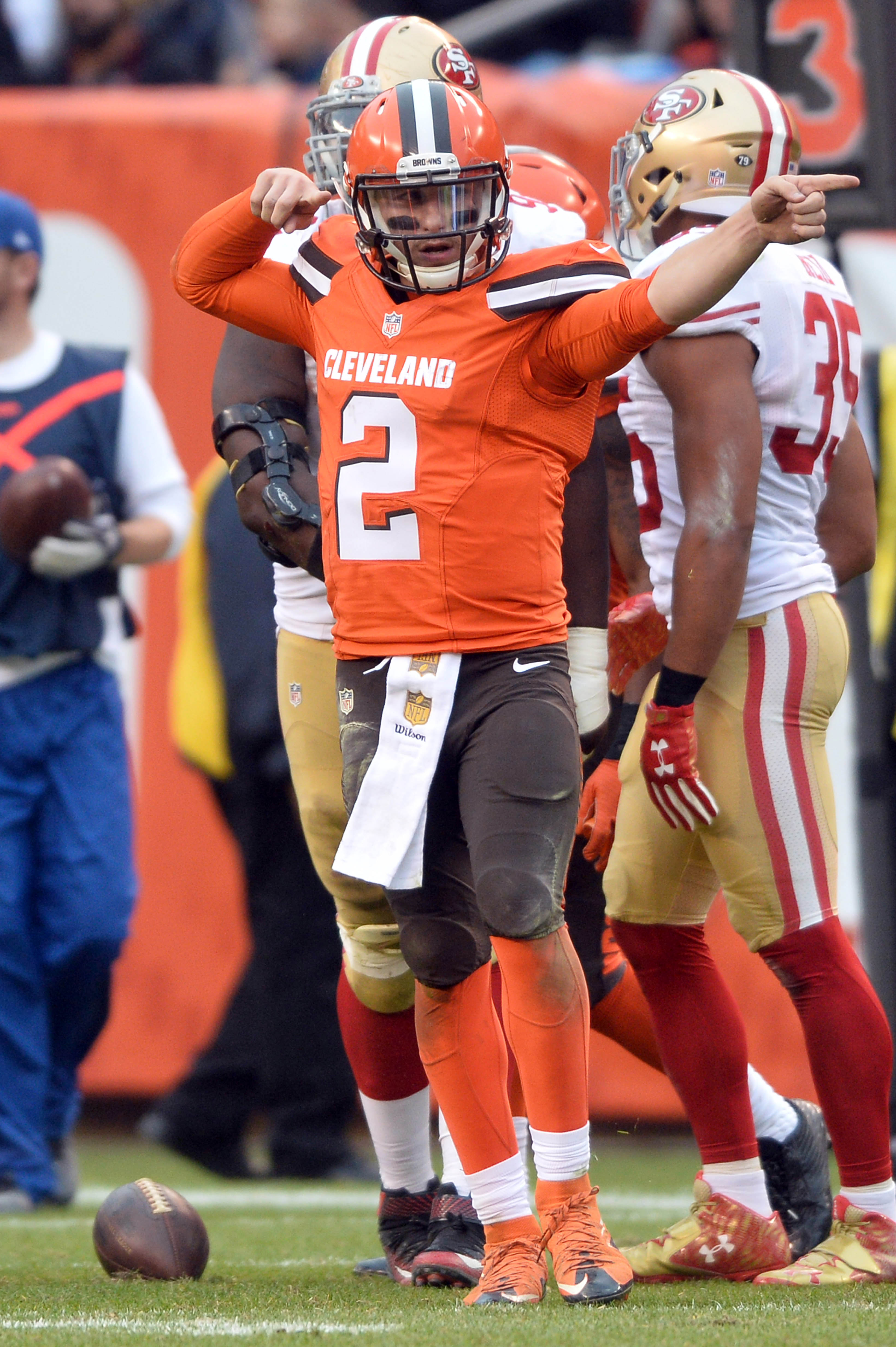 Johnny B. Good: Manziel leads Browns over 49ers 24-10