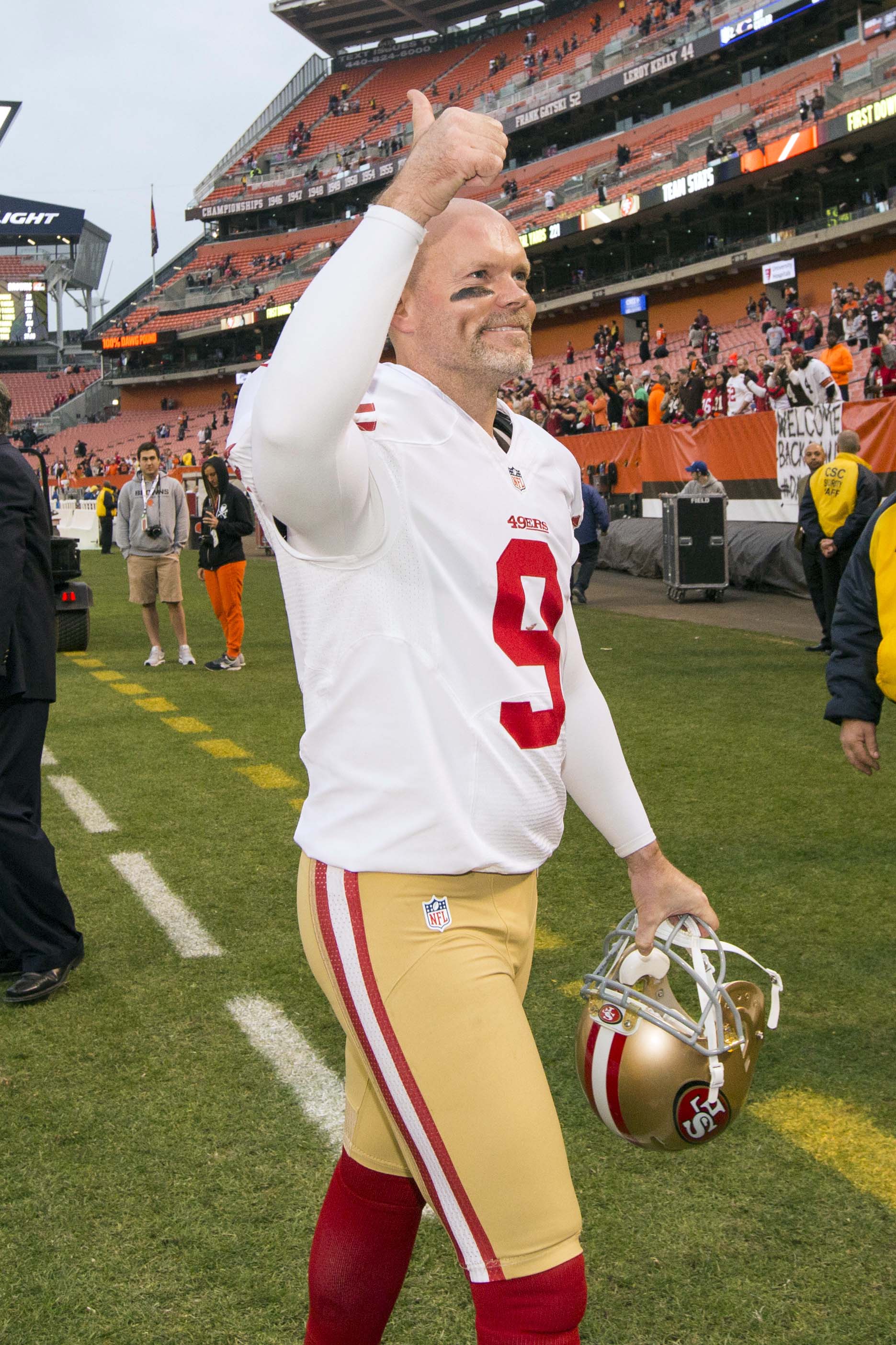 Kicker Phil Dawson of the Cleveland Browns kicks a field goal as News  Photo - Getty Images