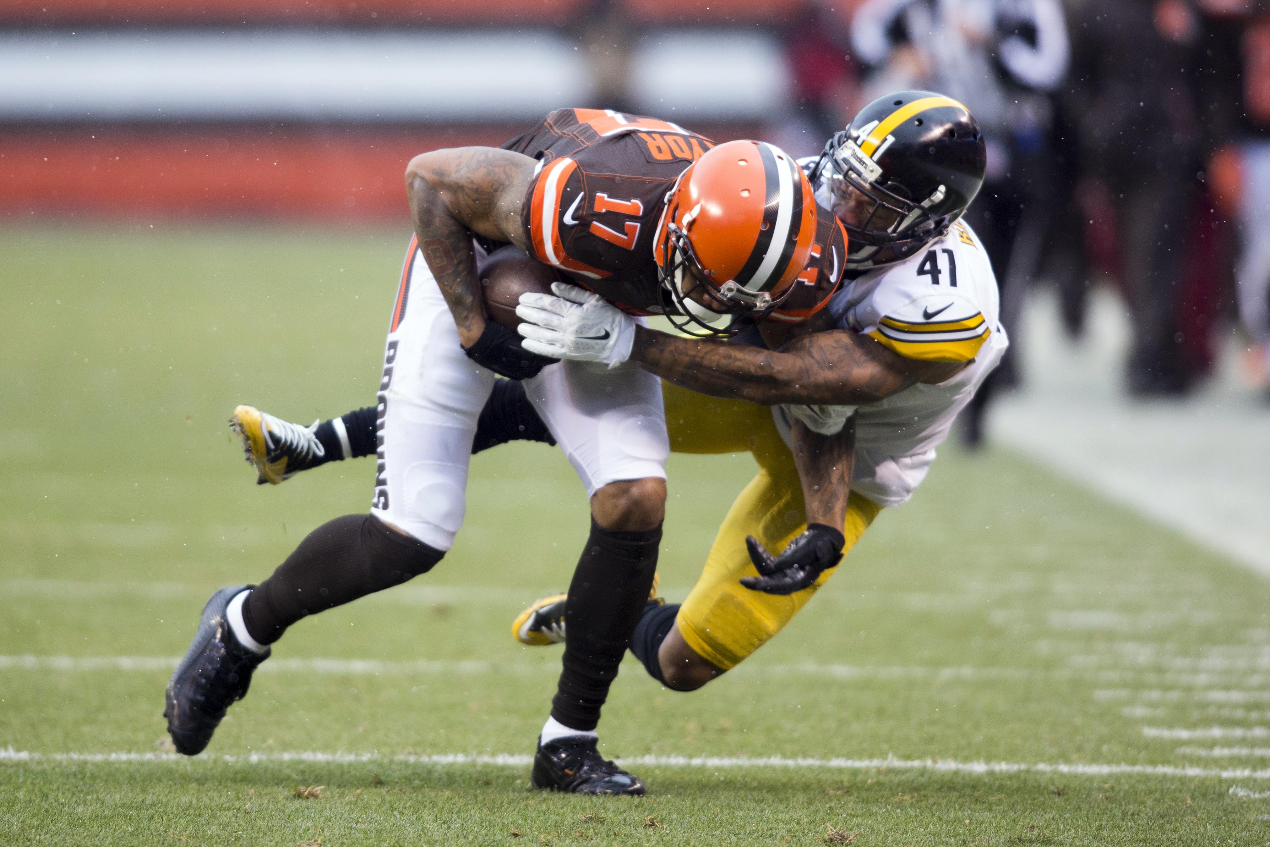 Browns fall to Steelers in season finale