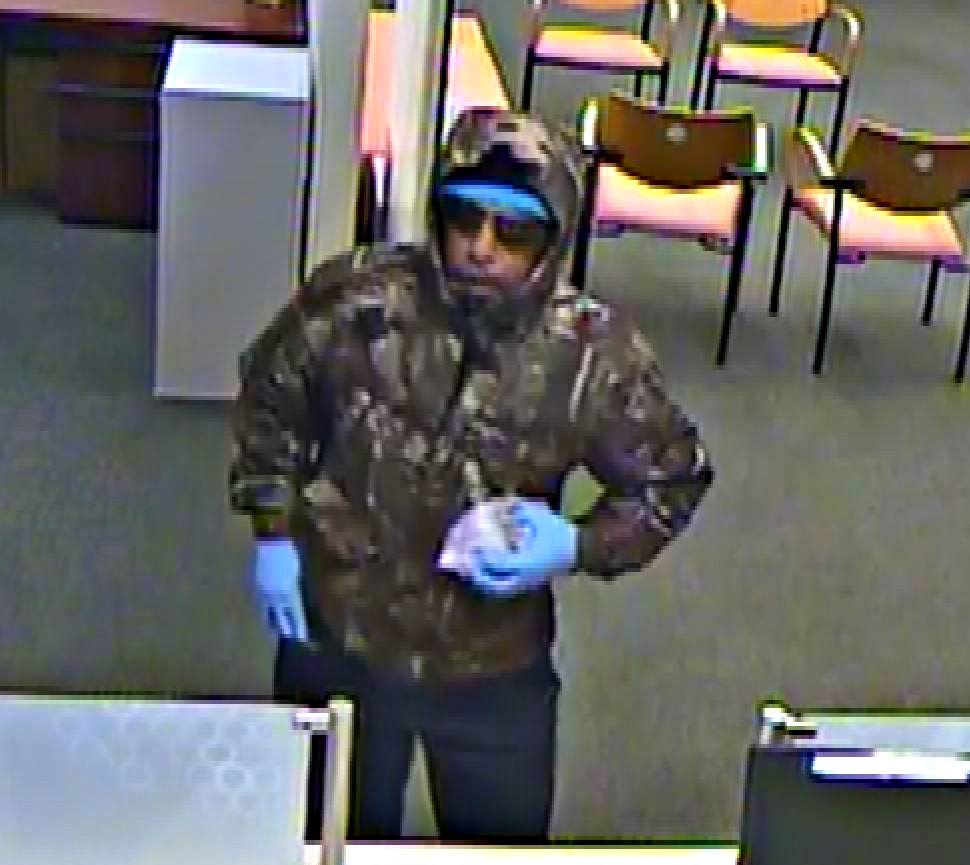 Suspect wore camouflage coat in Mentor bank robbery | wkyc.com