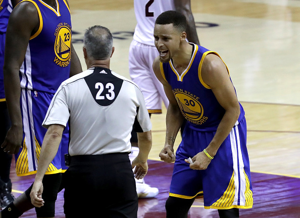 Mouthguard used by Stephen Curry of Golden State Warriors sells