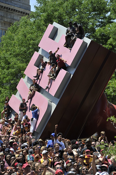 Cavs parade shop