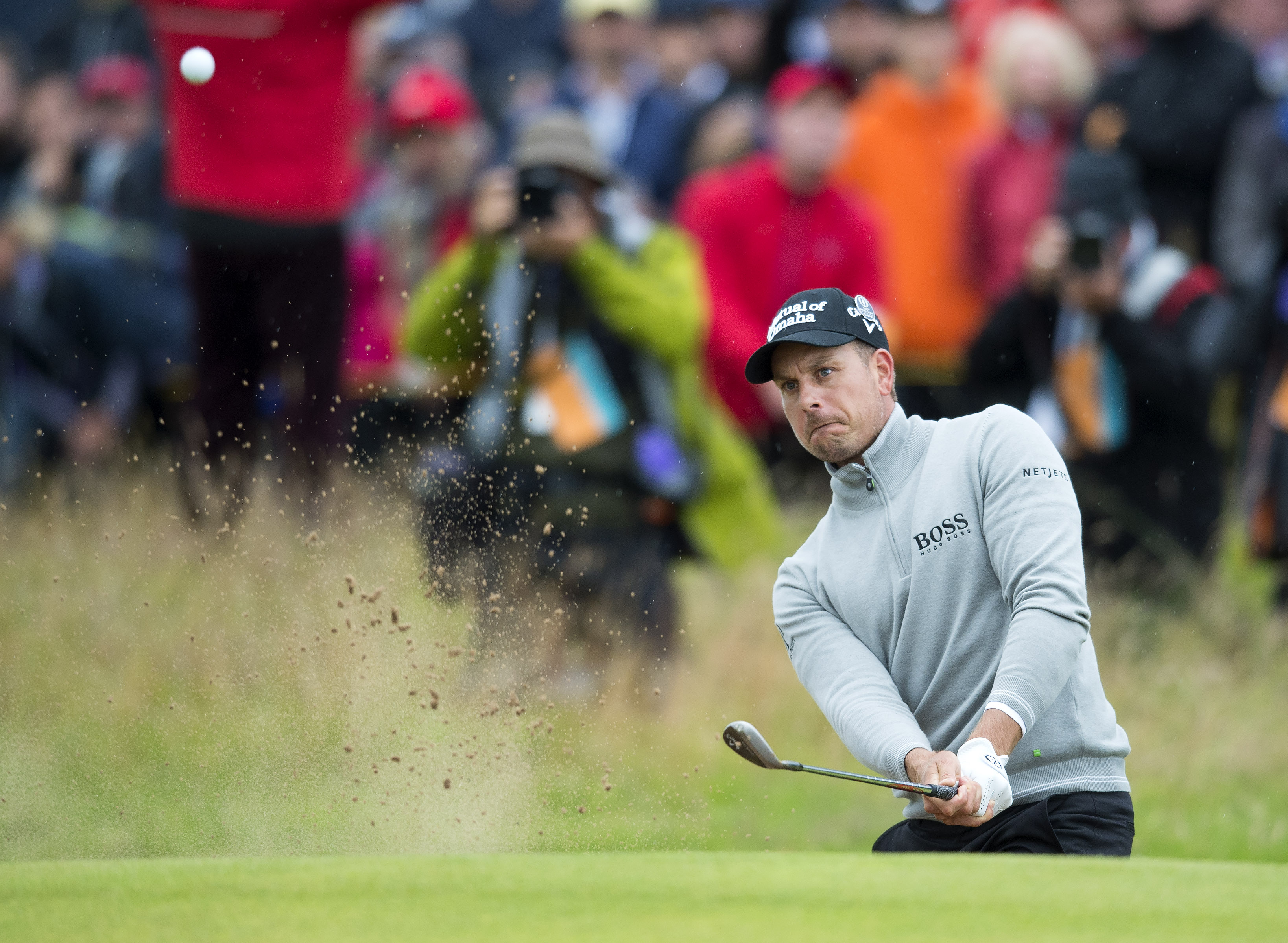 Henrik Stenson rises up the leaderboard at The Open