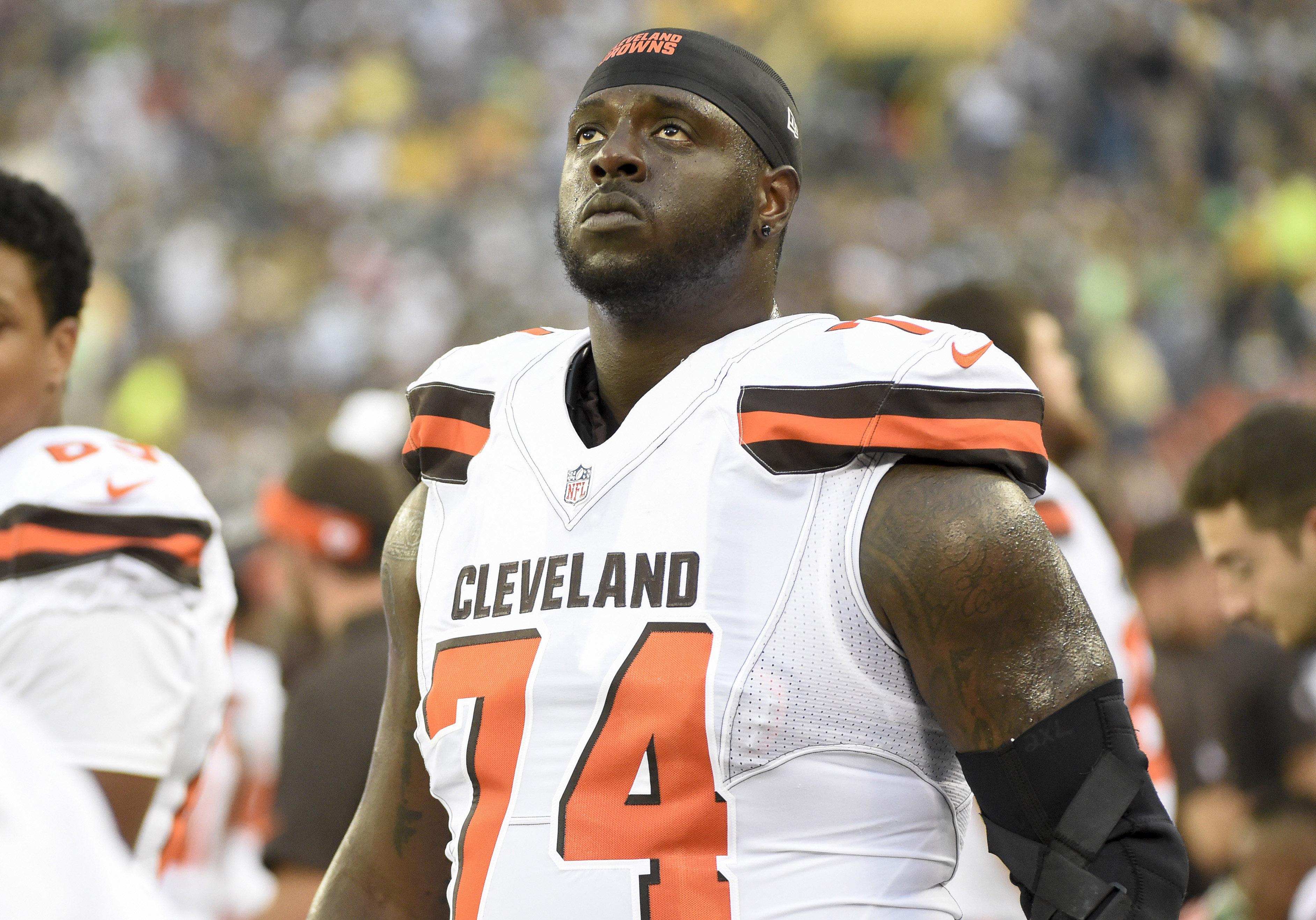 Get to know offensive lineman Cam Erving