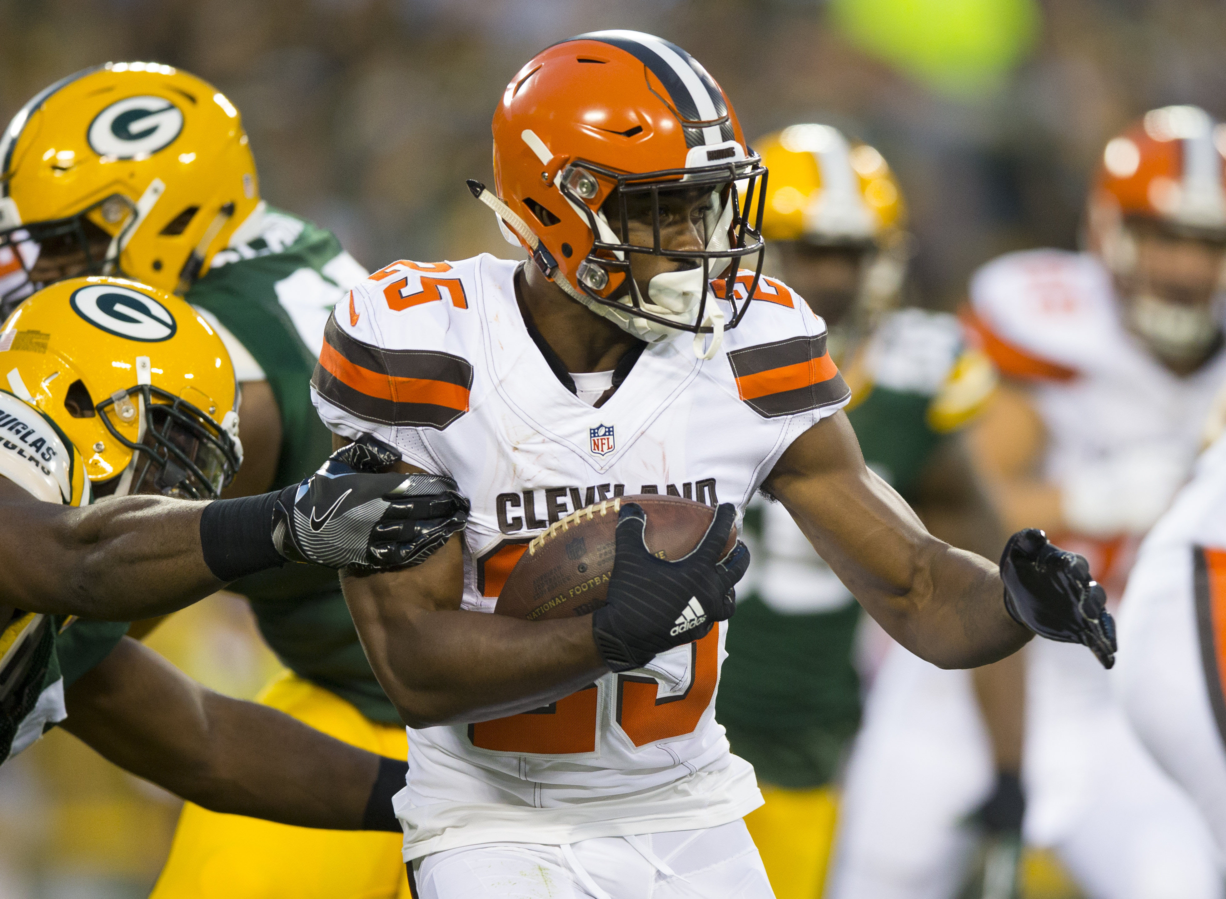 Raheem Mostert stands out among Cleveland Browns