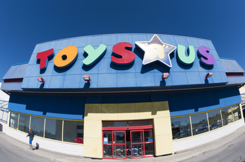 Kohl's, Toys R Us and more to stay open around-the-clock until