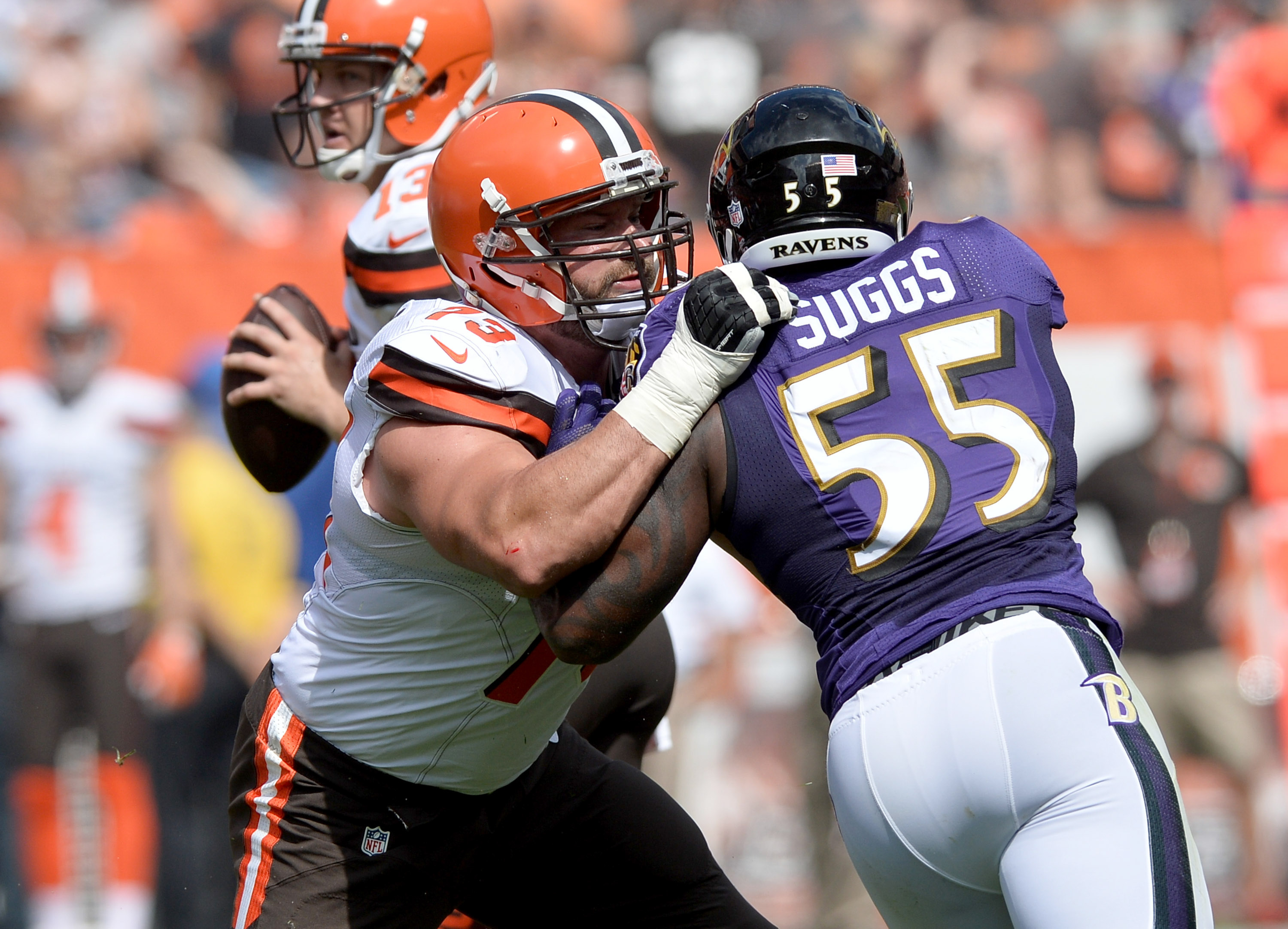 Cleveland Browns Joe Thomas Officially Enshrined to the Pro