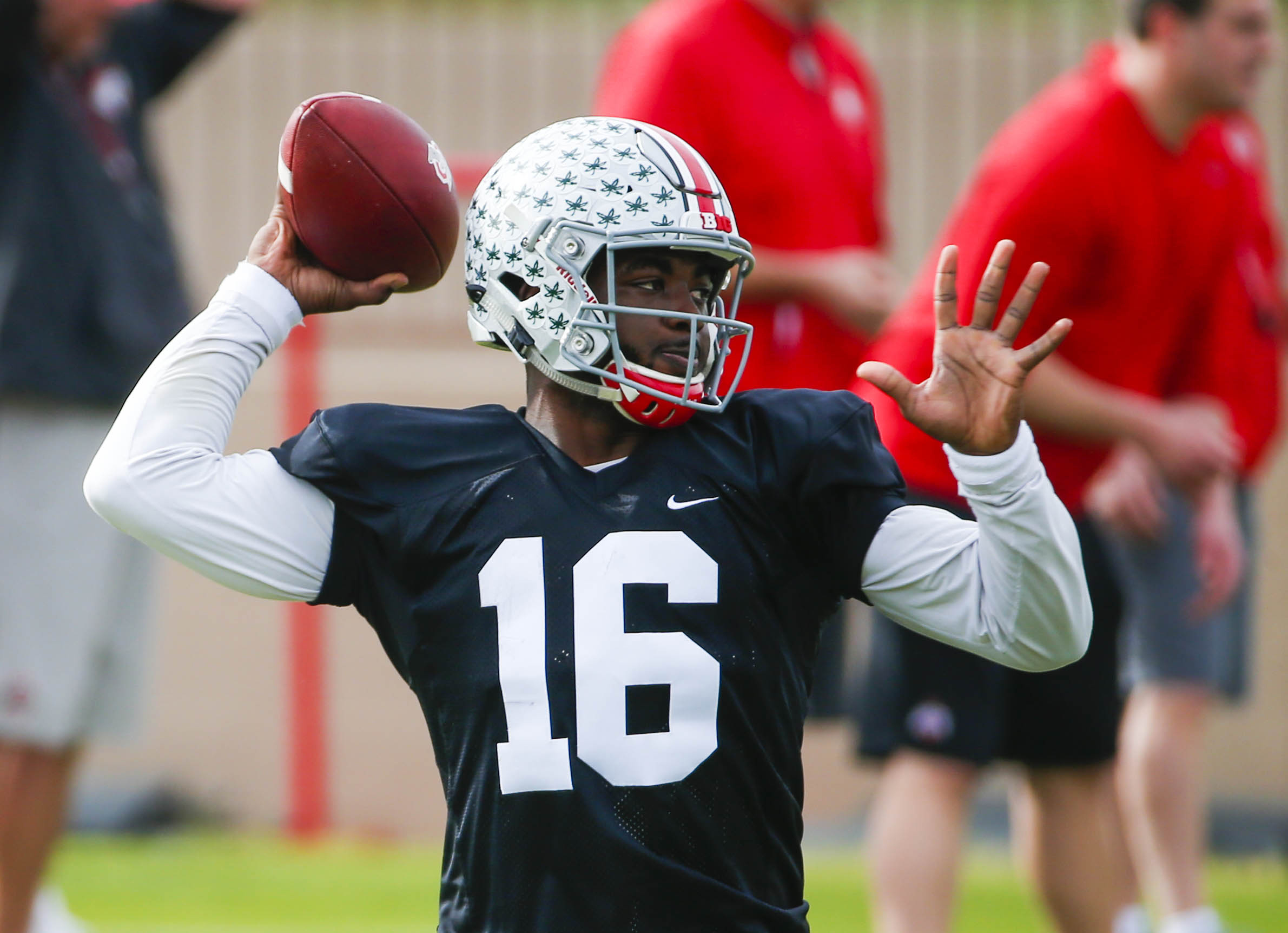 Ohio State's J.T. Barrett pays no attention to doubters