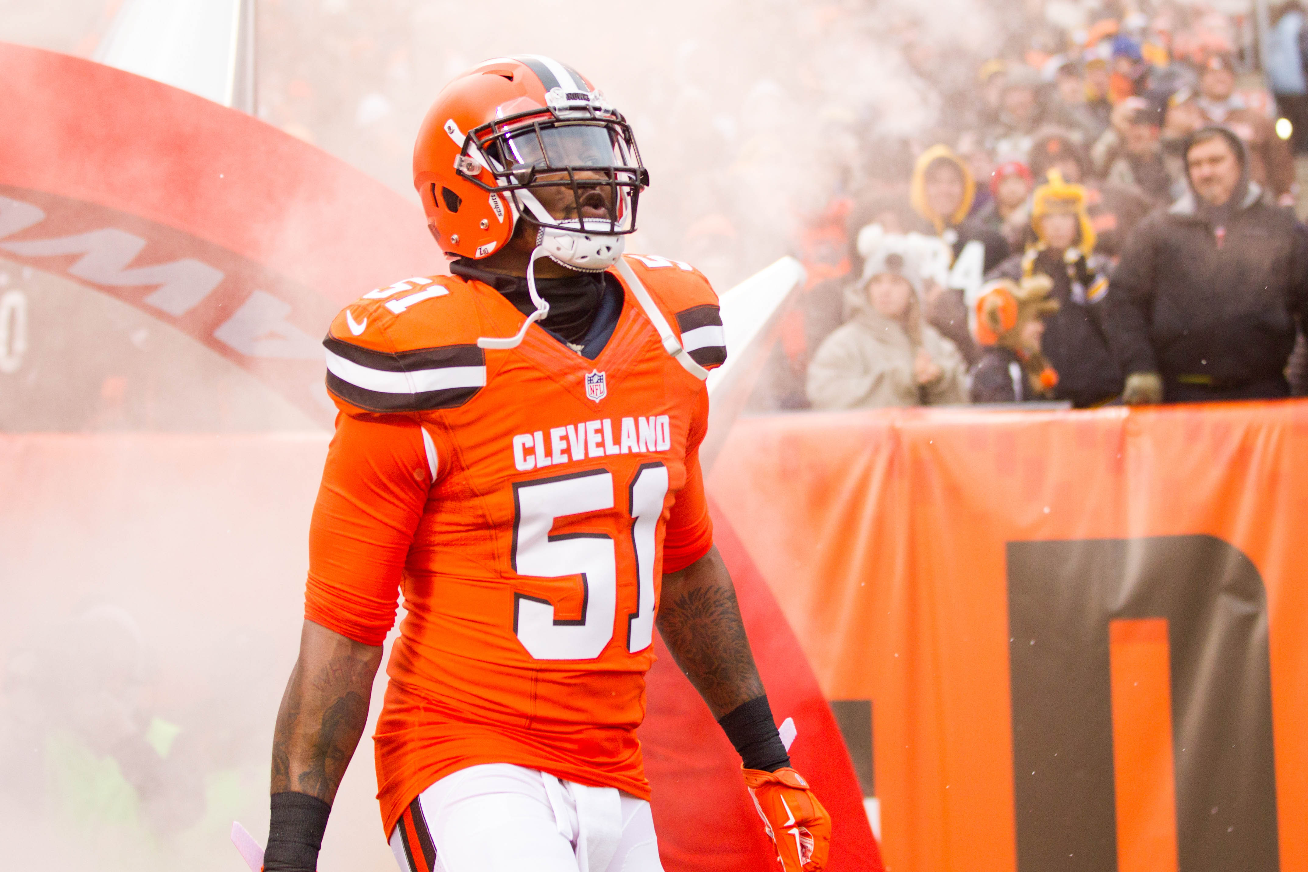 Browns sign LB Jamie Collins to four-year contract