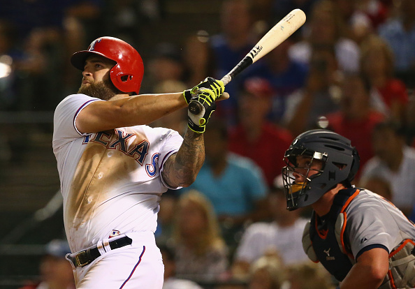 Report: Rangers, Mike Napoli agree to a one-year deal