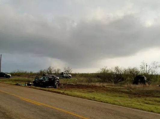 Storm chasers die in car crash as they pursue tornado in Texas | wkyc.com