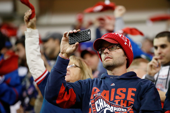 Cleveland Indians have fun with FaceApp before winning against