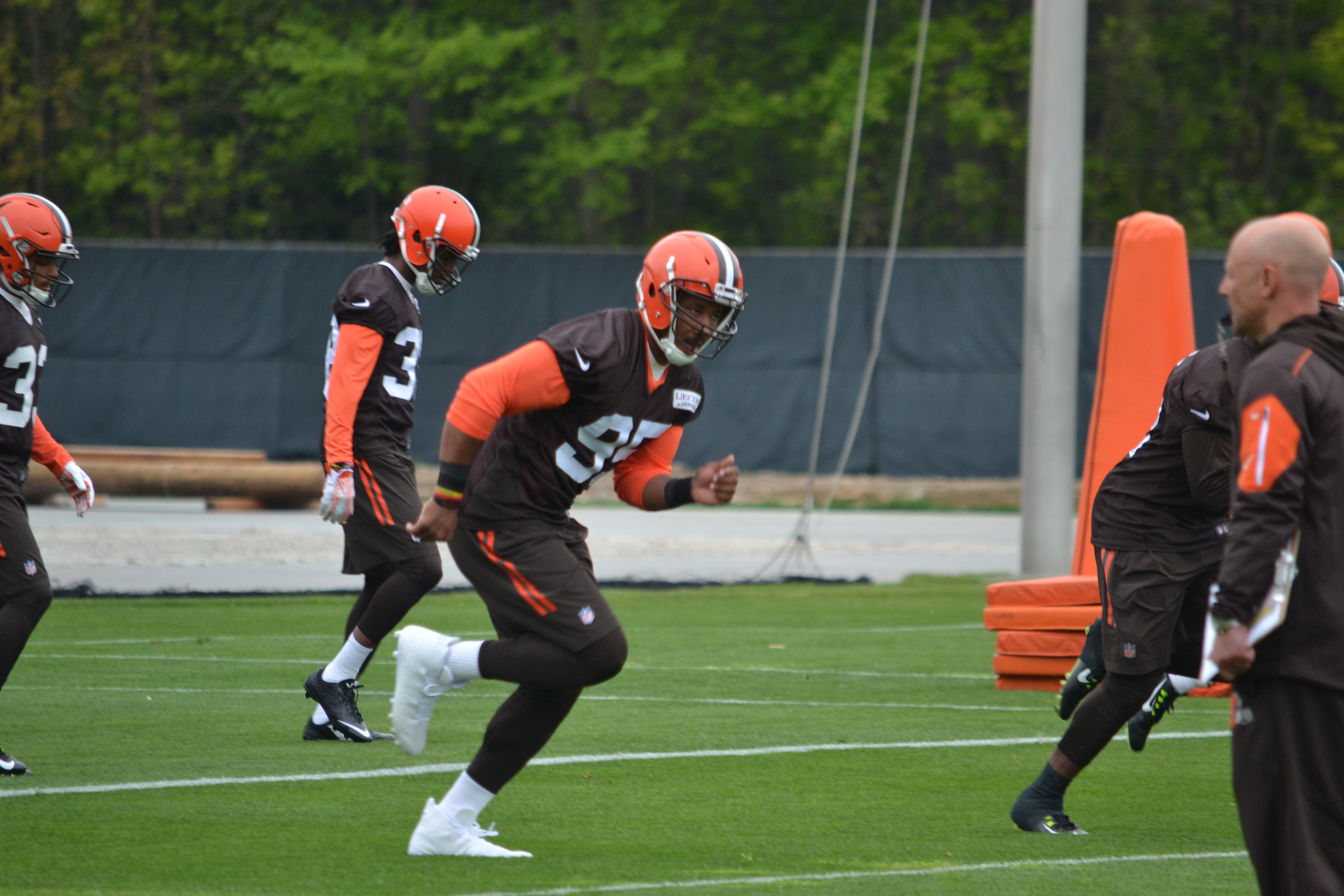 Browns select Myles Garrett, defensive lineman, with No. 1 pick in 2017 NFL  Draft – New York Daily News