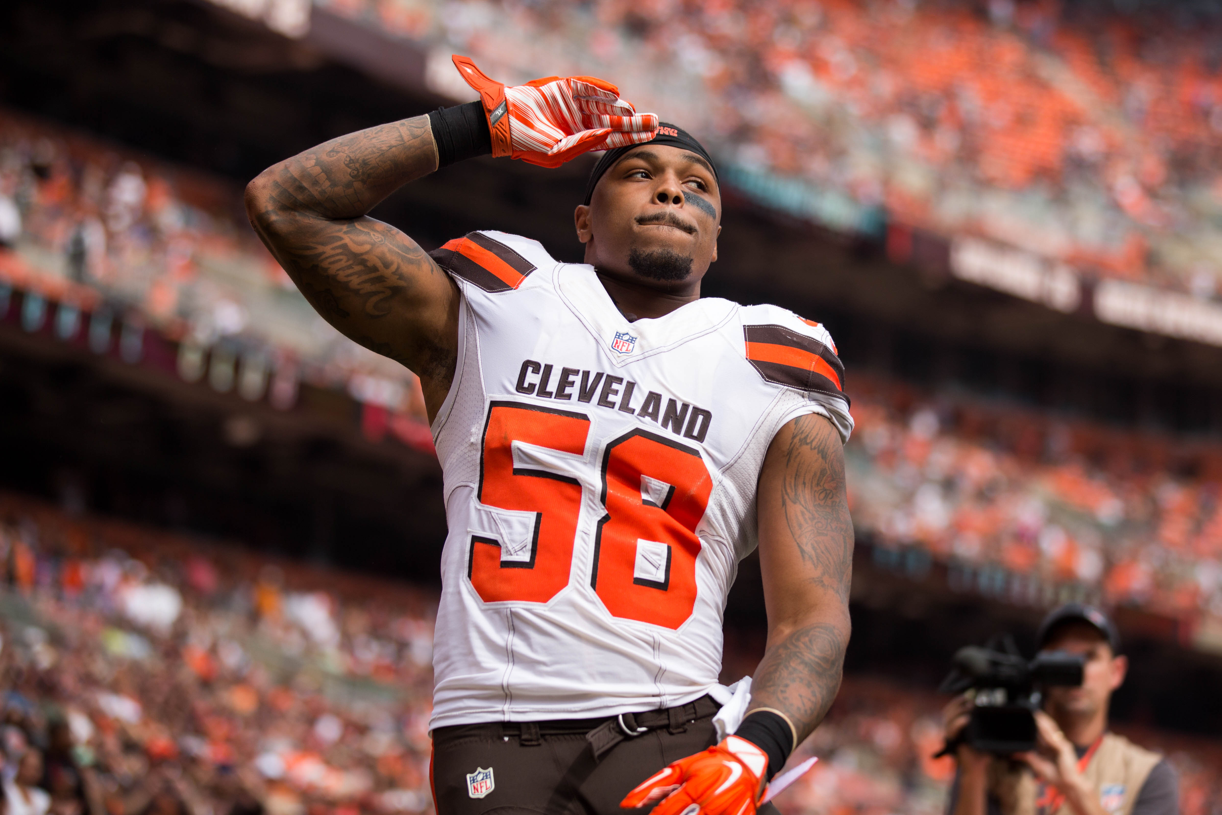 Christian Kirksey, Browns reach four-year, $38 million extension