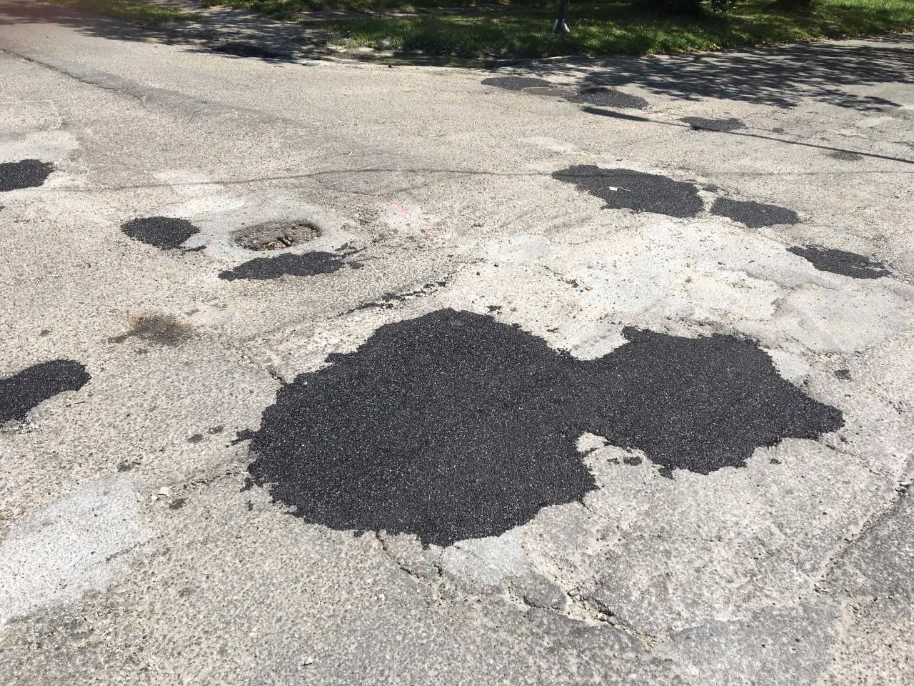 Following complaints, East Cleveland begins patching up potholes on Elm Avenue - WKYC-TV