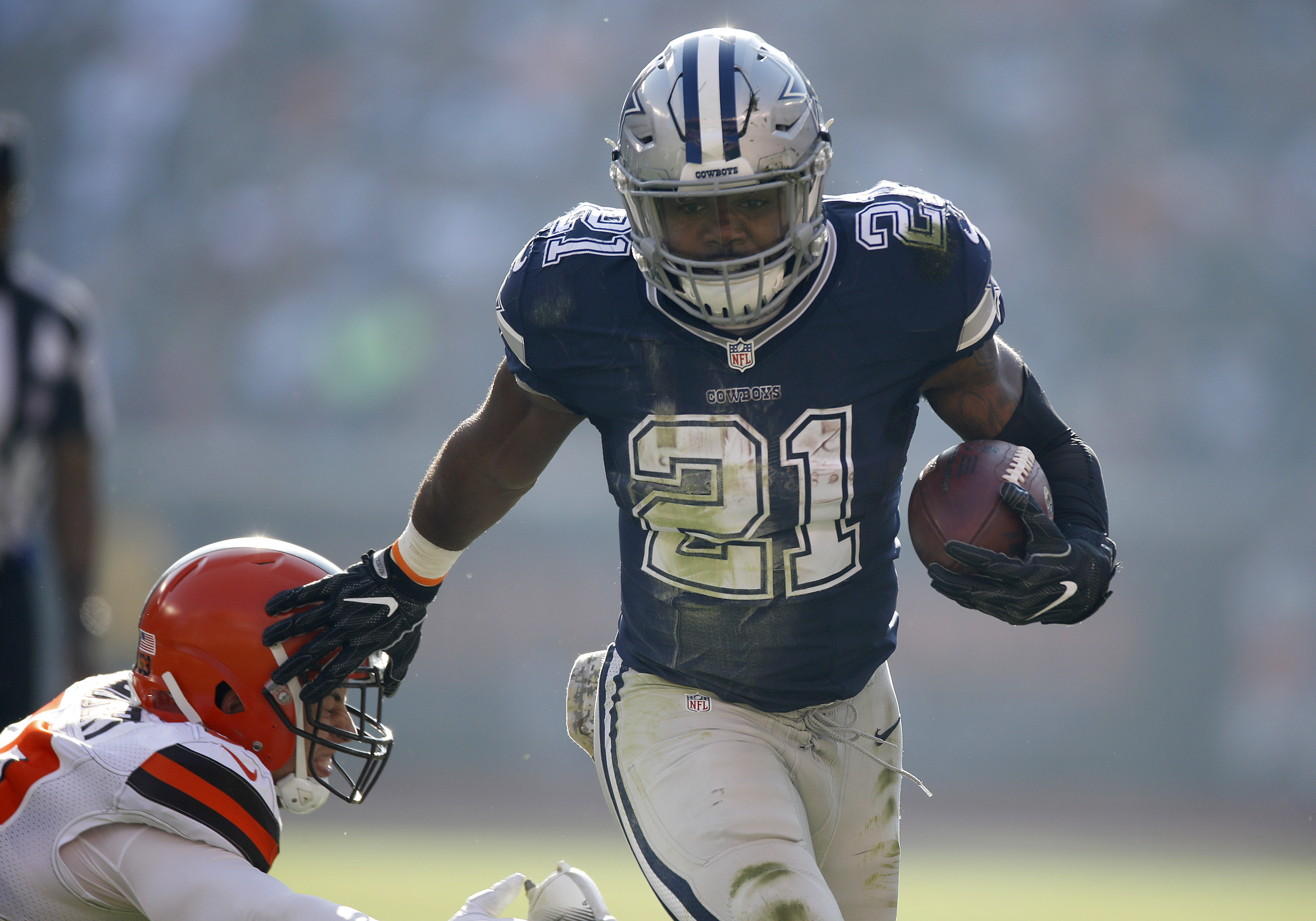 Ohio State: Ezekiel Elliott Has The Best Selling NFL Jersey