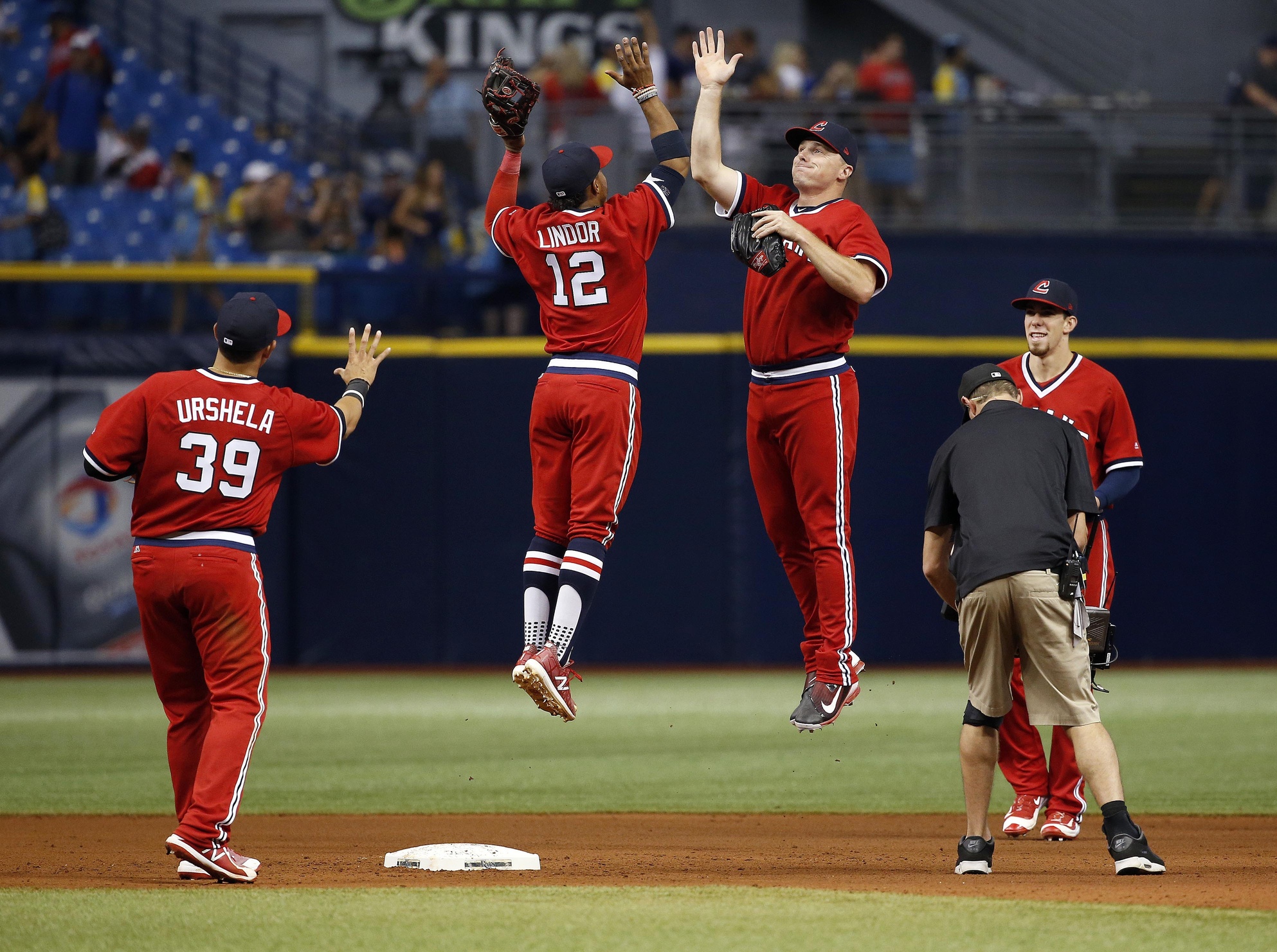 Mike Clevinger, Cleveland Indians make Tampa Bay Rays see red in 3-0 win 