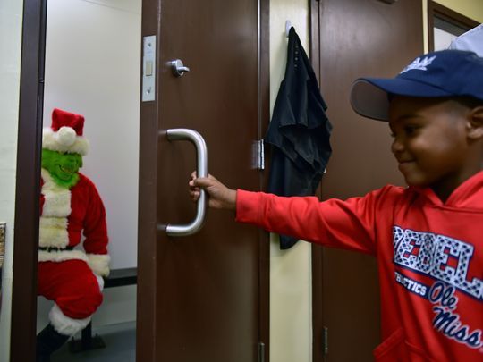 grinch baseball hat from friends