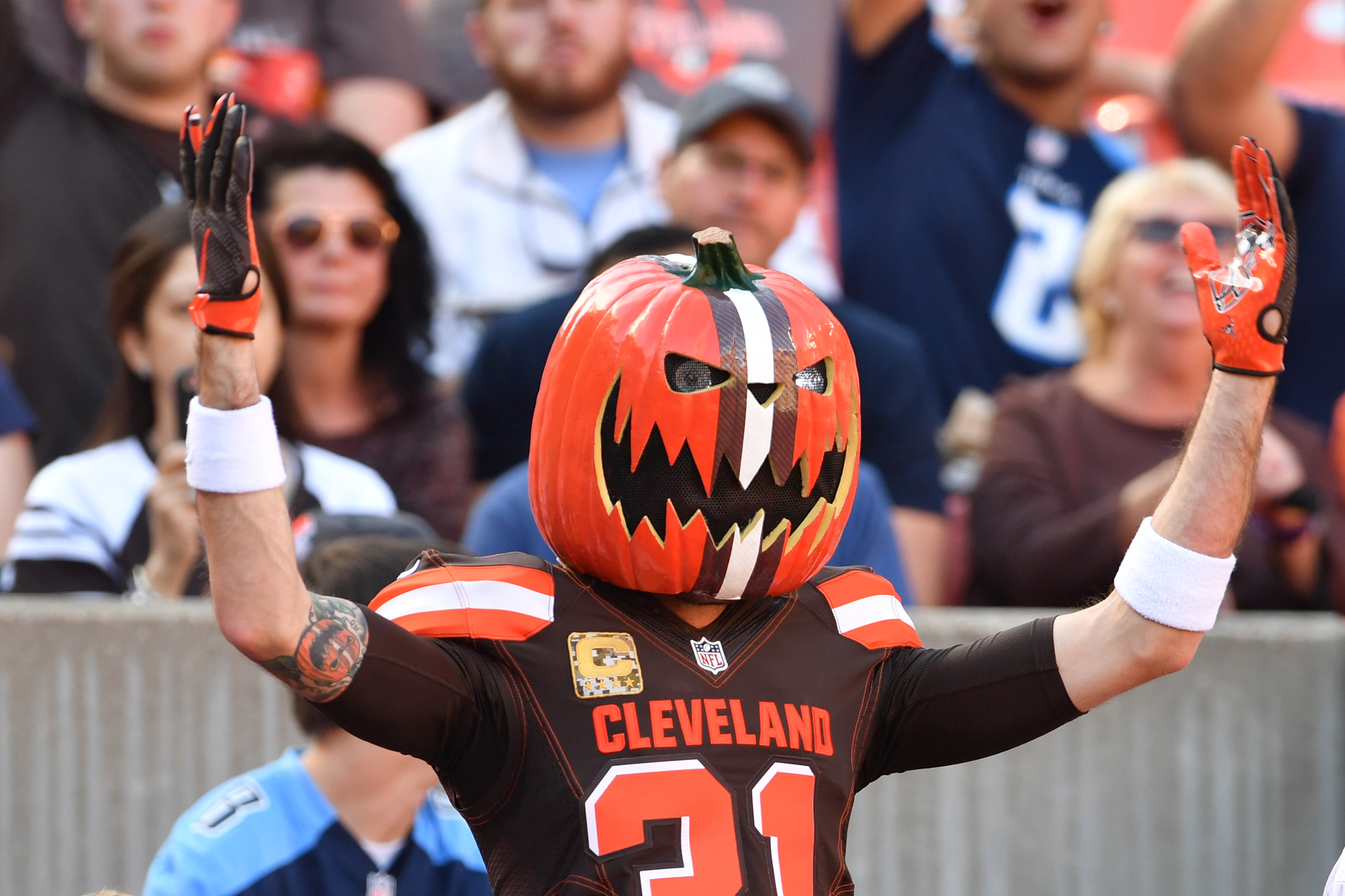 Cleveland Browns fan wears a bag over his head at FirstEnergy