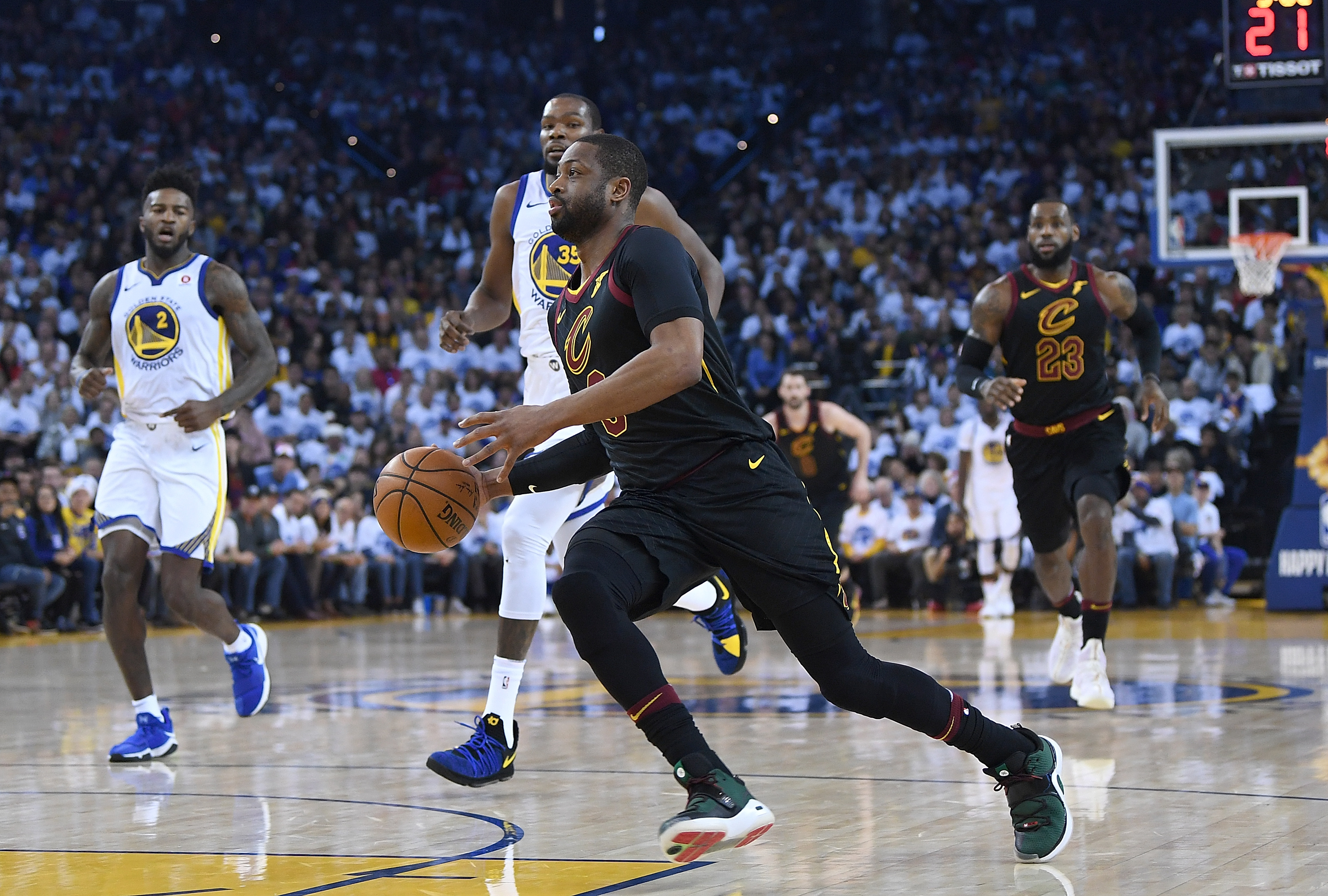 After introspection, Dwyane Wade thrives in bench role for Cavaliers.
