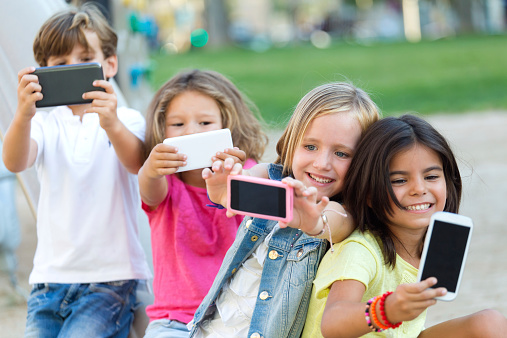 Study: 53% of 6-year-olds have cell phones | wkyc.com