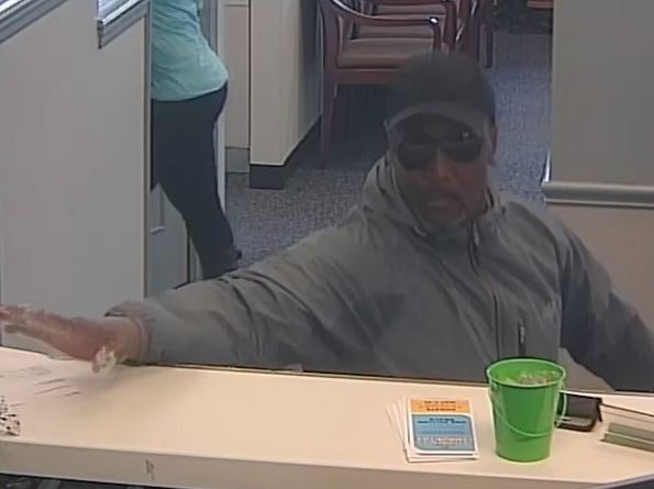 Two Fifth Third Banks robbed in Cleveland | wkyc.com