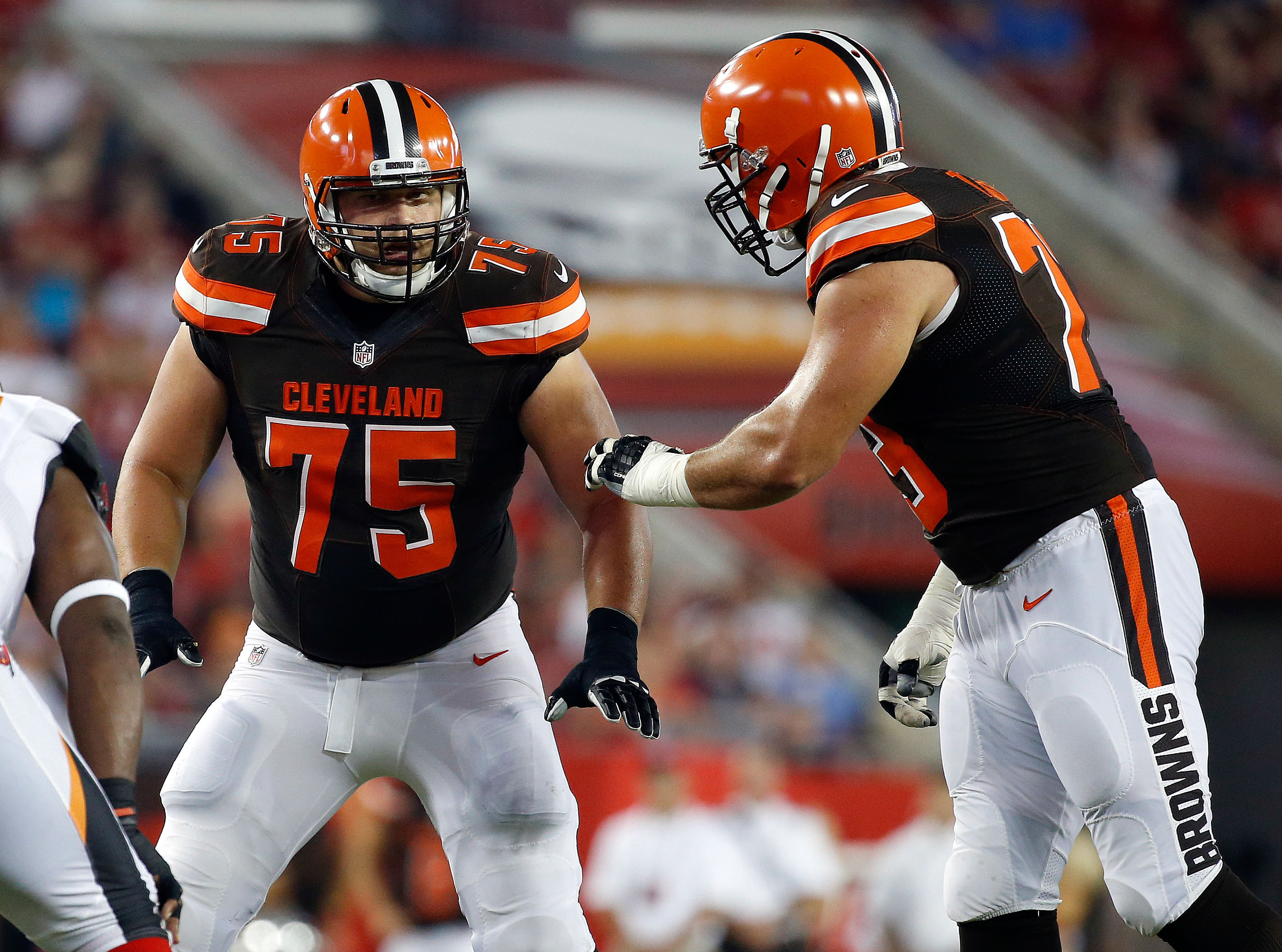Joel Bitonio: Cleveland Browns haven't done enough to win for Hue Jackson |  wkyc.com